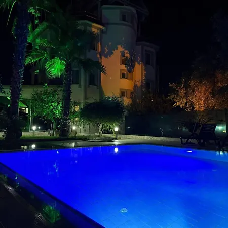 فندق Garden كمر
