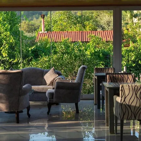 Garden Hotel