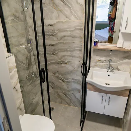 فندق Garden كمر