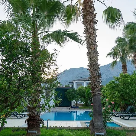 Garden Hotel