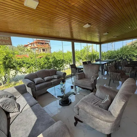 فندق Garden كمر